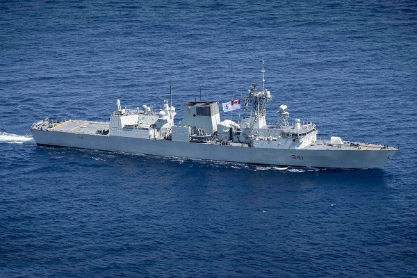 Kanadyjska fregata na ćwiczeniach w pobliżu Tajwanu