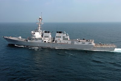 Niszczyciel US Navy zestrzelił dron bojowników Huti w drodze do udzielenia ochrony dla ...