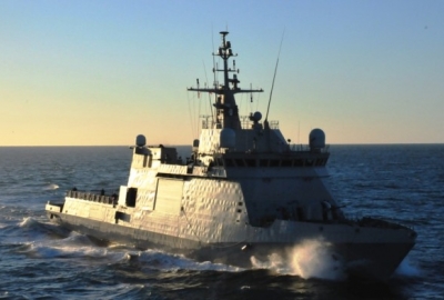 Nowy hiszpański statek dołączył do walki z somalijskimi piratami.