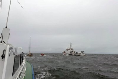Załoga jachtu w niebezpieczeństwie. Interweniowały służby morskie