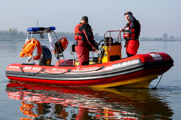 WOPR w Płocku otrzymał od PKN Orlen łódź ratunkową