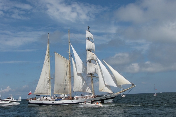 Najpiękniejsze żaglowce Zygmunta Chorenia na Darze Pomorza