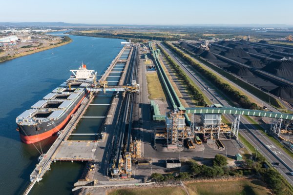 Australia: Największy port węglowy na świecie zablokowany przez aktywistów