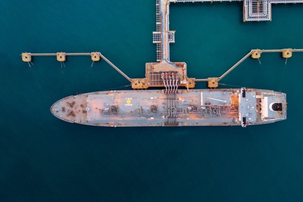 Ceny ropy rosną pomimo zapowiedzi USA dot. eskorty statków w Cieśninie O...