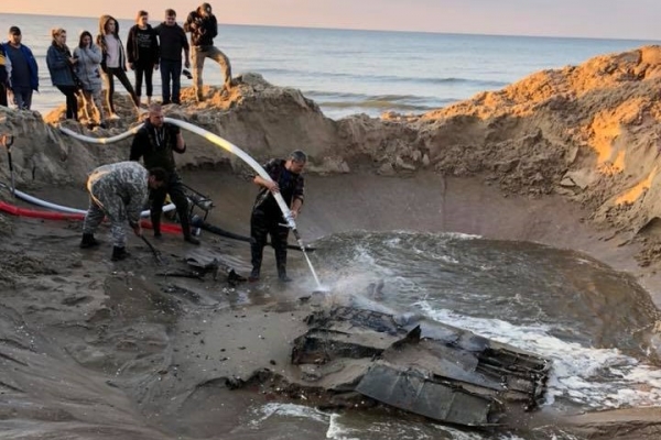 Stegna: Odnaleziono i podniesiono wrak samolotu