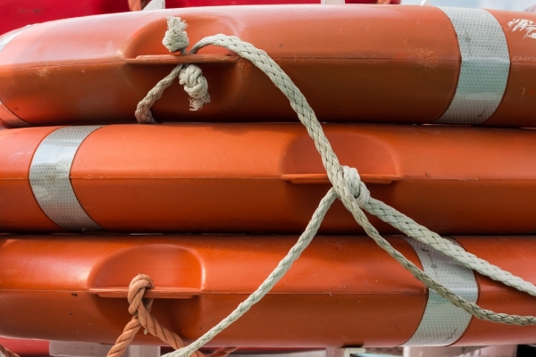 Co najmniej 10 osób nie żyje po zatonięciu statku z turystami