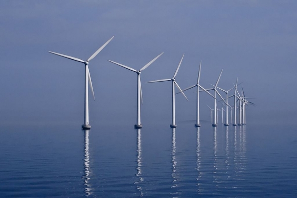 Niewielkie spowolnienie morskiej energetyki wiatrowej