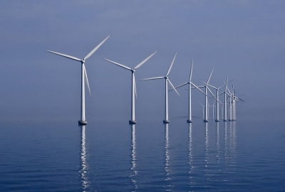 Niewielkie spowolnienie morskiej energetyki wiatrowej