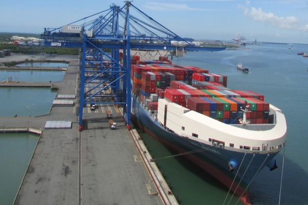 Opływka dziobowa jako sposób na oszczędność paliwa i redukcję CO2