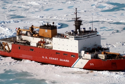 Prezydent Stanów Zjednoczonych planuje zwiększyć flotę lodołamaczy