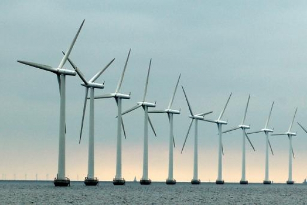 Morskie elektrownie wiatrowe na wysokości Smołdzina i Łeby
