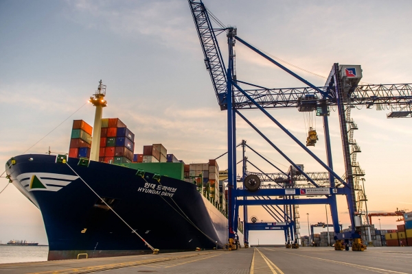 Hyundai Drive już przy nabrzeżu DCT Gdańsk