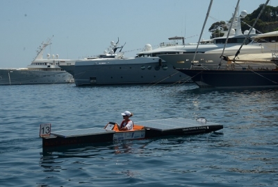 Debiut łodzi solarnej z PG na morzu