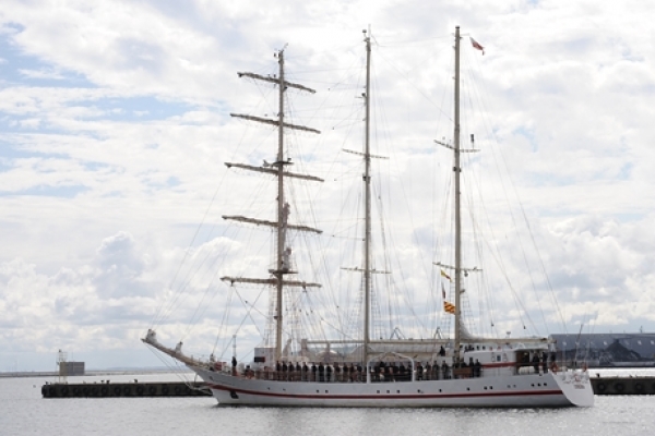 Rejs kandydacki pod żaglami ORP Iskra