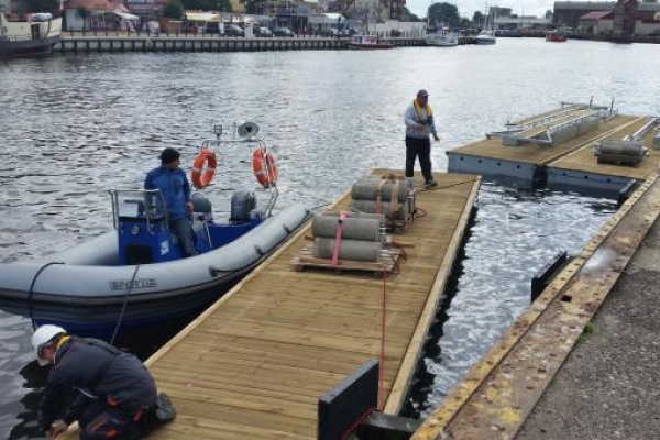 Pomosty dla żeglarzy w usteckim porcie