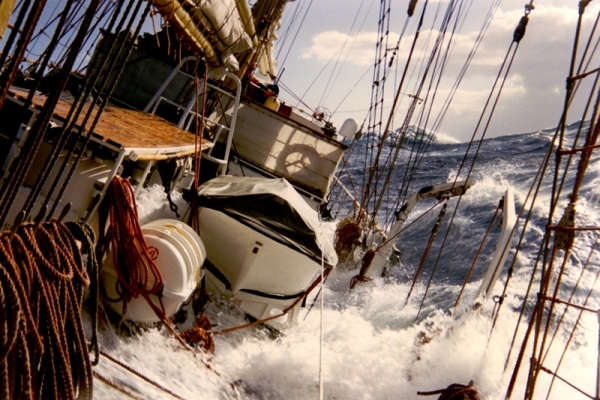 Rejs ORP Iskra dookoła świata 20 lat później