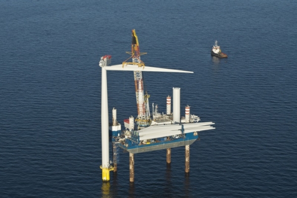 Przewróciła się platforma należąca do duńskiego operatora A2Sea [VIDEO]