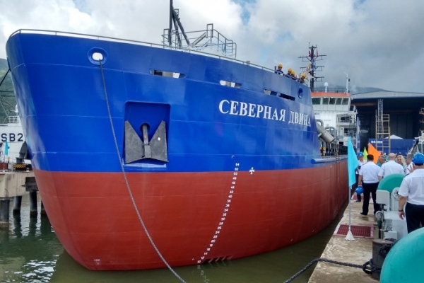 Uroczyste wodowanie pogłębiarki Severnaya Dvina dla Rosjan [VIDEO]