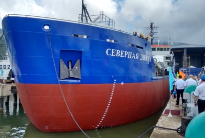 Uroczyste wodowanie pogłębiarki Severnaya Dvina dla Rosjan [VIDEO]