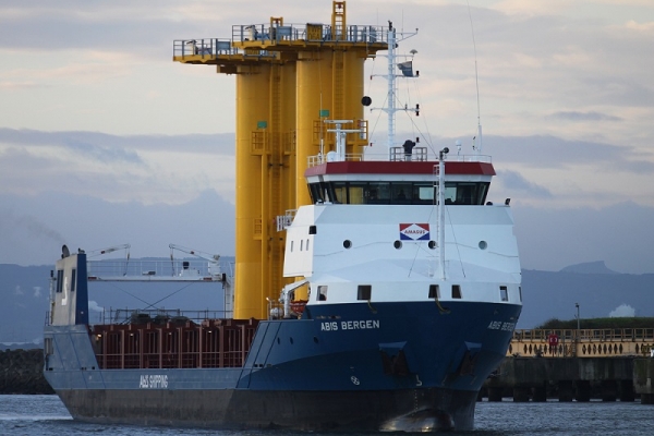 Pijany kapitan sparaliżował ruch w porcie