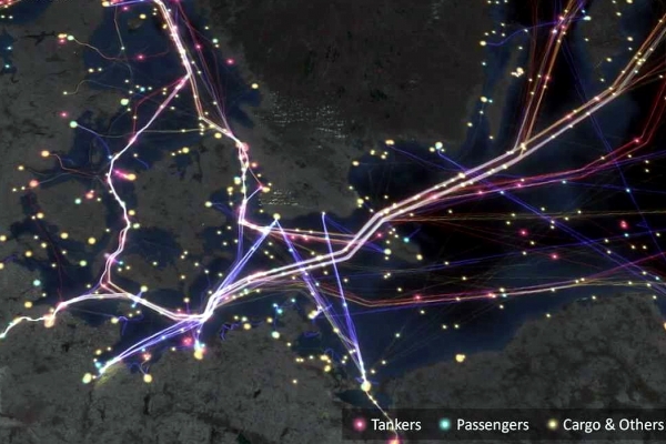 Polski komercyjny satelita będzie śledził ruch statków na Bałtyku
