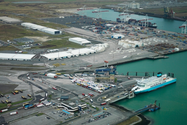 W Dunkierce oddano do użytku nowy terminal