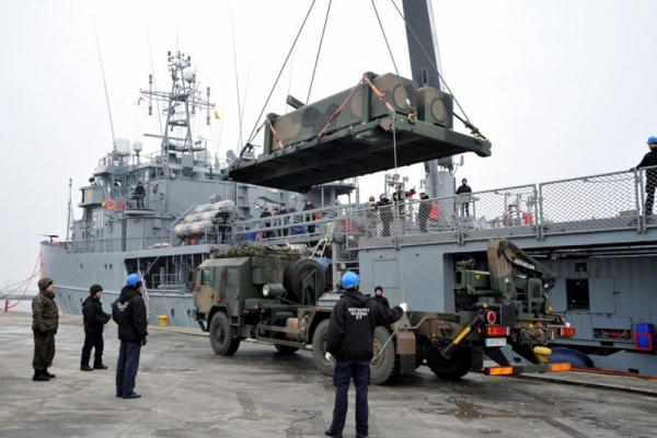 Trening załadunku w Porcie Wojennym w Gdyni