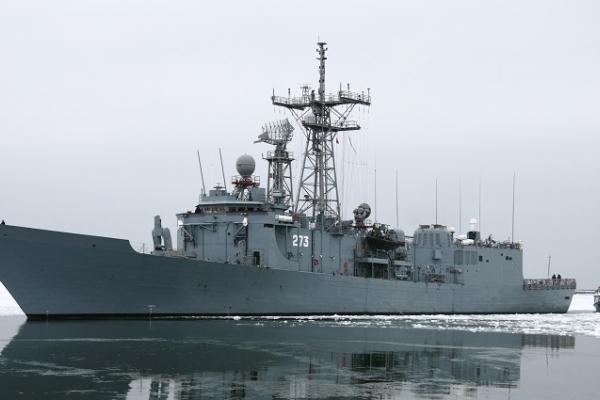 Fregata ORP Kościuszko na Sycylii, gotowa do misji na Morzu Śródziemnym