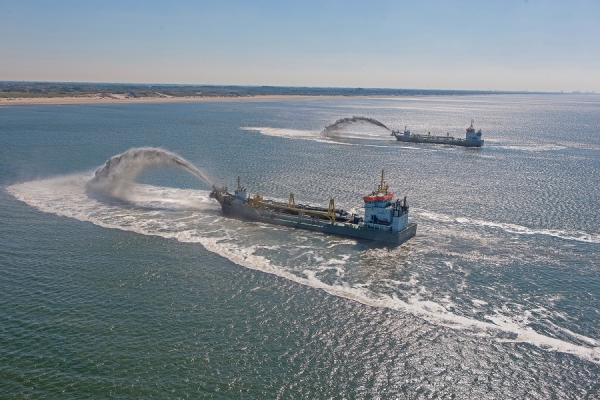 Boskalis pozbywa się statków