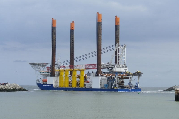 Statek zbudowany w stoczni Crist SA zainstaluje turbiny na eksperymentalnej farmie wiat...