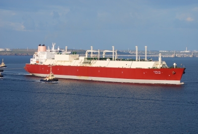 Kolizja z ponad 300-metrowym gazowcem