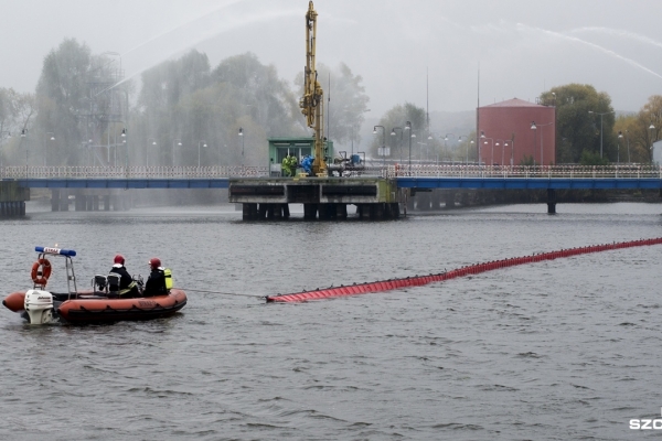 Wybuch i wyciek w ZCh! Ćwiczenia służb w Policach