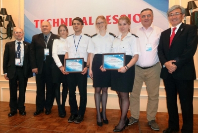 Akademia Morska w Gdyni: referaty studentów na międzynarodowej konferencji w Wietnamie...