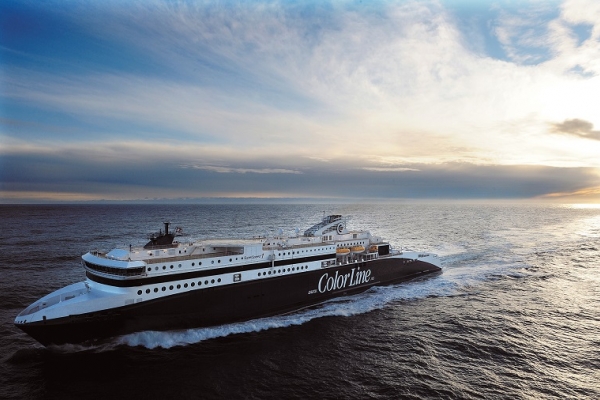 Color Line zyskuje na osłabieniu korony norweskiej