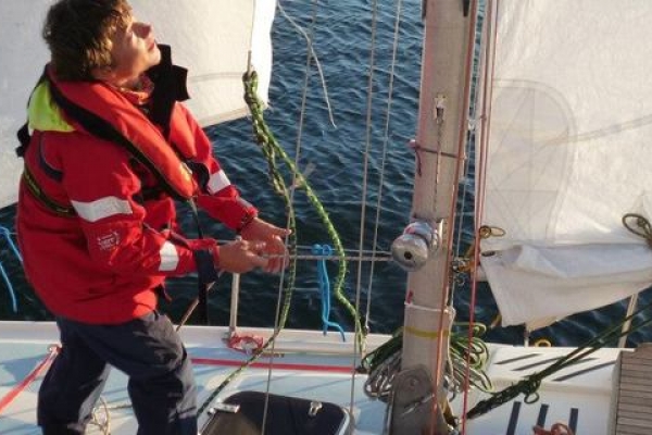 Śladami Henryka Jaskuły. Bartłomiej Czarciński wyruszył w samotny rejs dookoła świata...