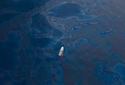 Wyciek ropy z rurociągu Shella