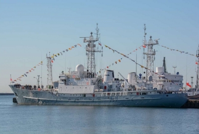 Cztery dekady służby ORP Hydrograf