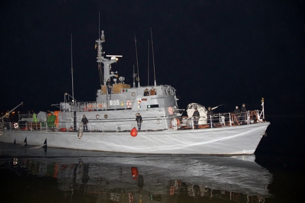 Okrętowa Grupa Trałowa 12. Dywizjonu Trałowców na morzu