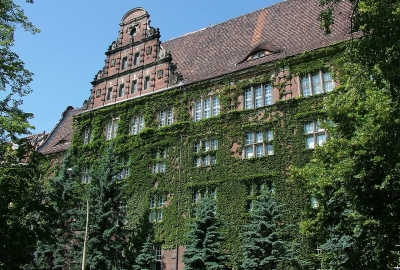 Studenci będą szkolić się na nowoczesnym symulatorze