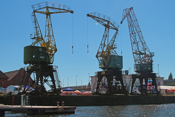Szczecin: Zabytkowe portowe żurawie odzyskały dawny blask