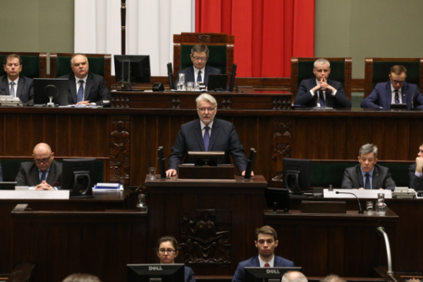 Szef MSZ: oczekujemy od UE wzmacniania bezpieczeństwa energetycznego wszystkich członkó...