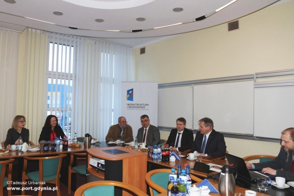 Wizyta ekspertów Inicjatywy JASPERS i przedstawicieli Ministerstwa Rozwoju w Porcie Gdy...