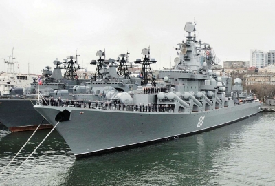 Rosja: Ćwiczenia okrętów na Morzu Ochockim w ramach manewrów Wostok-2018...