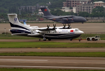 Chiny budują największy na świecie samolot-amfibię [VIDEO]