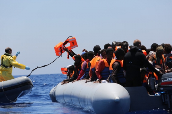 Włochy: Dane MSW wskazują na wyraźny spadek napływu migrantów