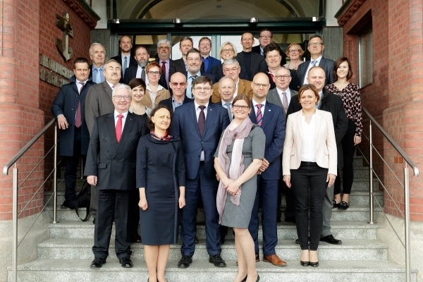 Jerzy Materna na posiedzeniu komitetu wykonawczego Europejskiego Stowarzyszenia Portów ...