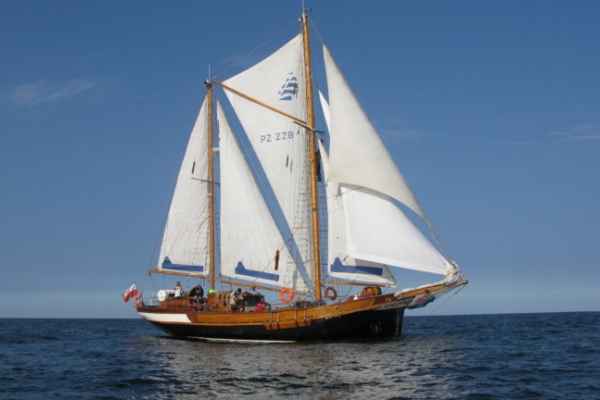 Gdański żaglowiec w opałach