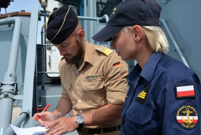 Czernicki ćwiczy z hiszpańską flotą [ZDJĘCIA]