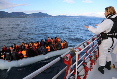 Włochy grożą zamknięciem portów dla statków NGO ratujących migrantów