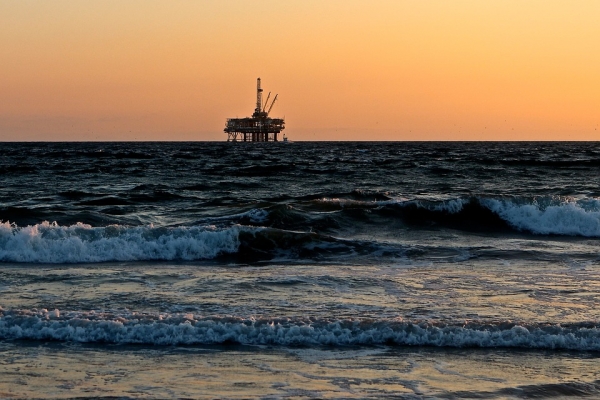 Posłowie za większym bezpieczeństwem wydobywania ropy i gazu z dna morza